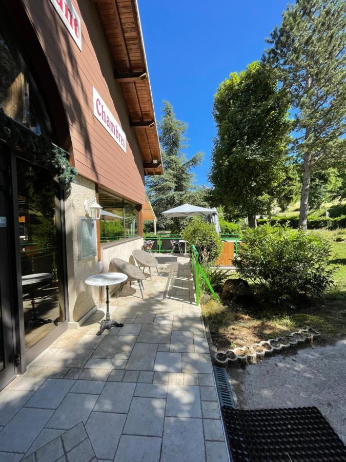 Logis Le Chalet Saint-Maurice-en-Trieves Bagian luar foto